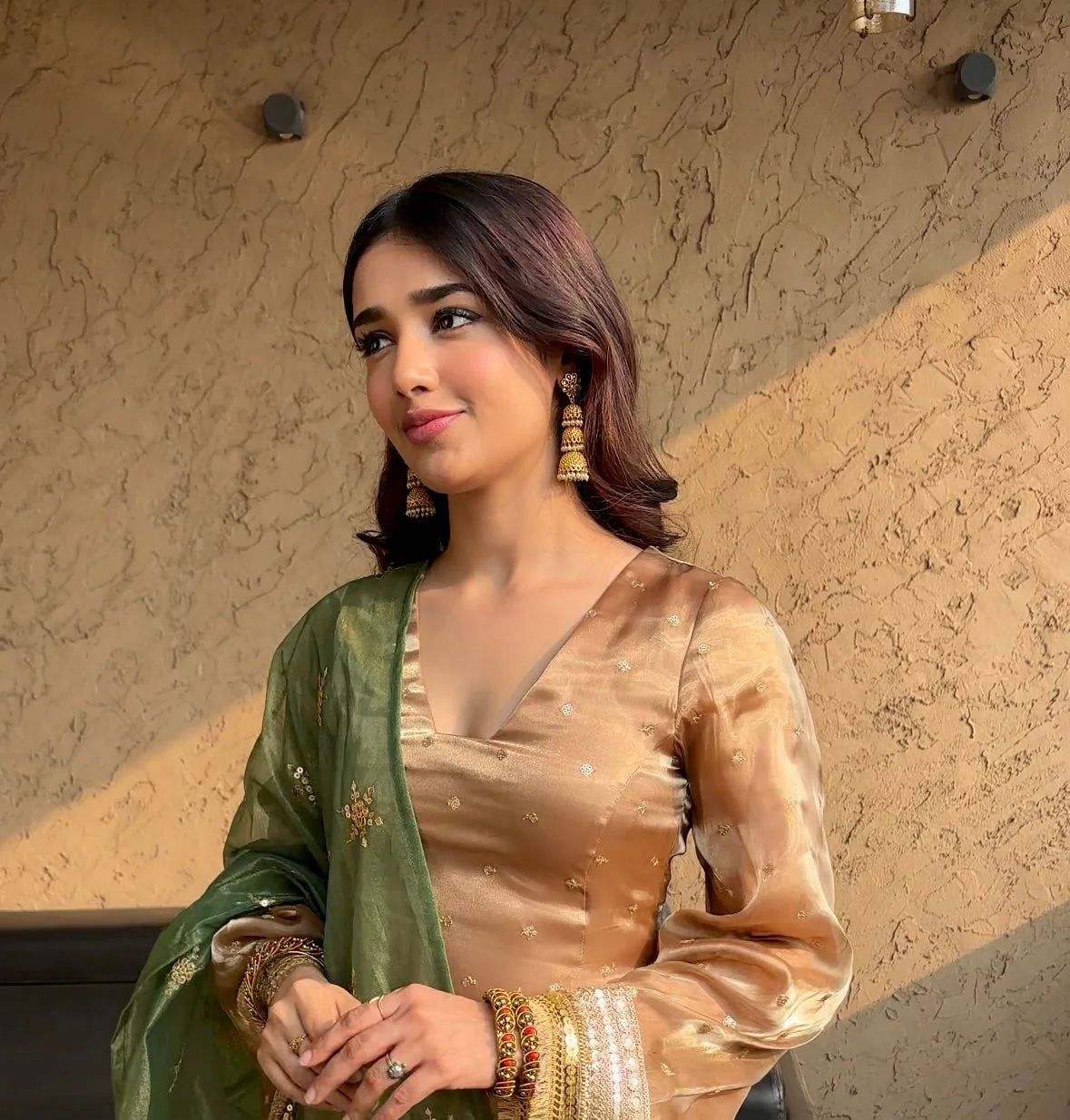 Sunehri Ada Suit Set