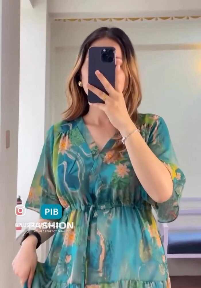 Nyra Noor Georgette Dress