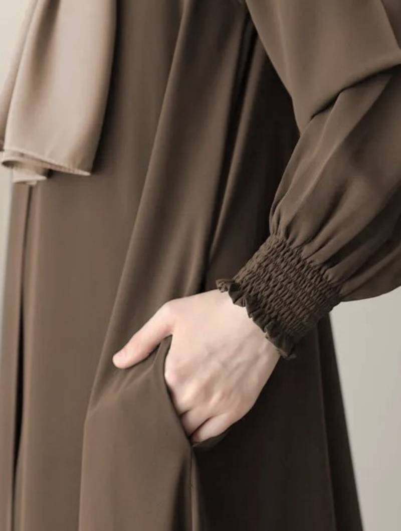Dark Green Versatile Zipper Abaya with Adjustable Belt