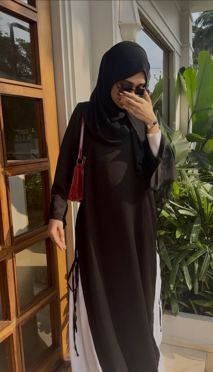 Monochrome Grace Abaya