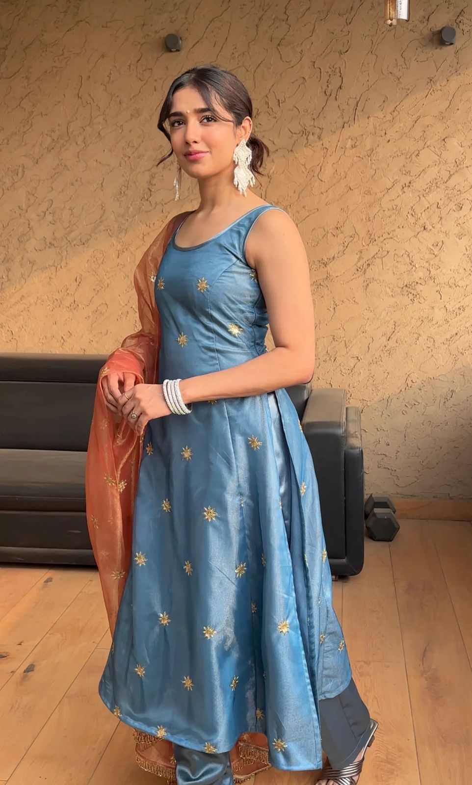 Noor-e-Gulab Suit set