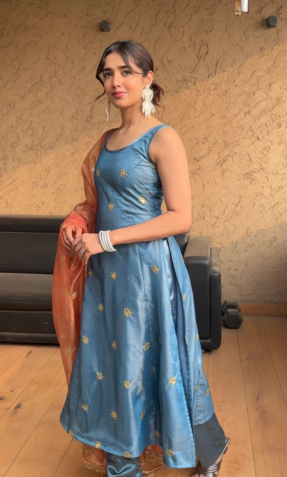 Noor-e-Gulab Suit set