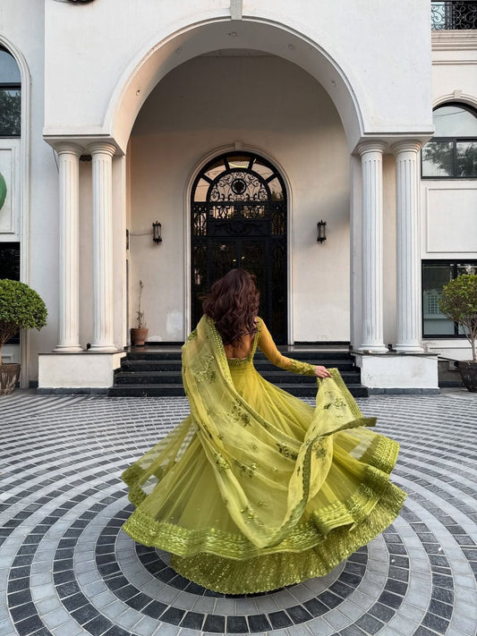 Hariyali Noor Twirl Set