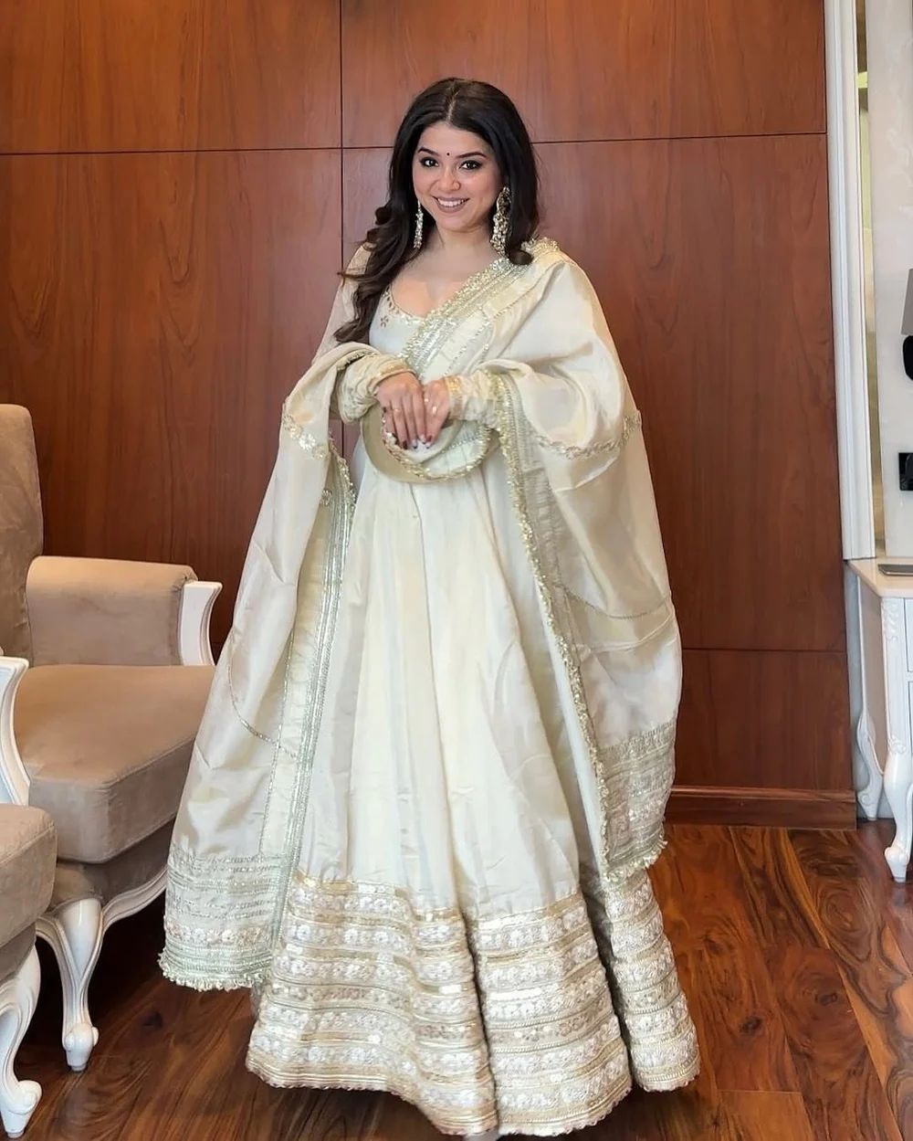 Zari Zeenat Anarkali