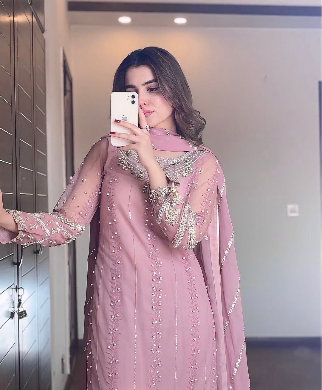 Gulabi Noor Suit Set