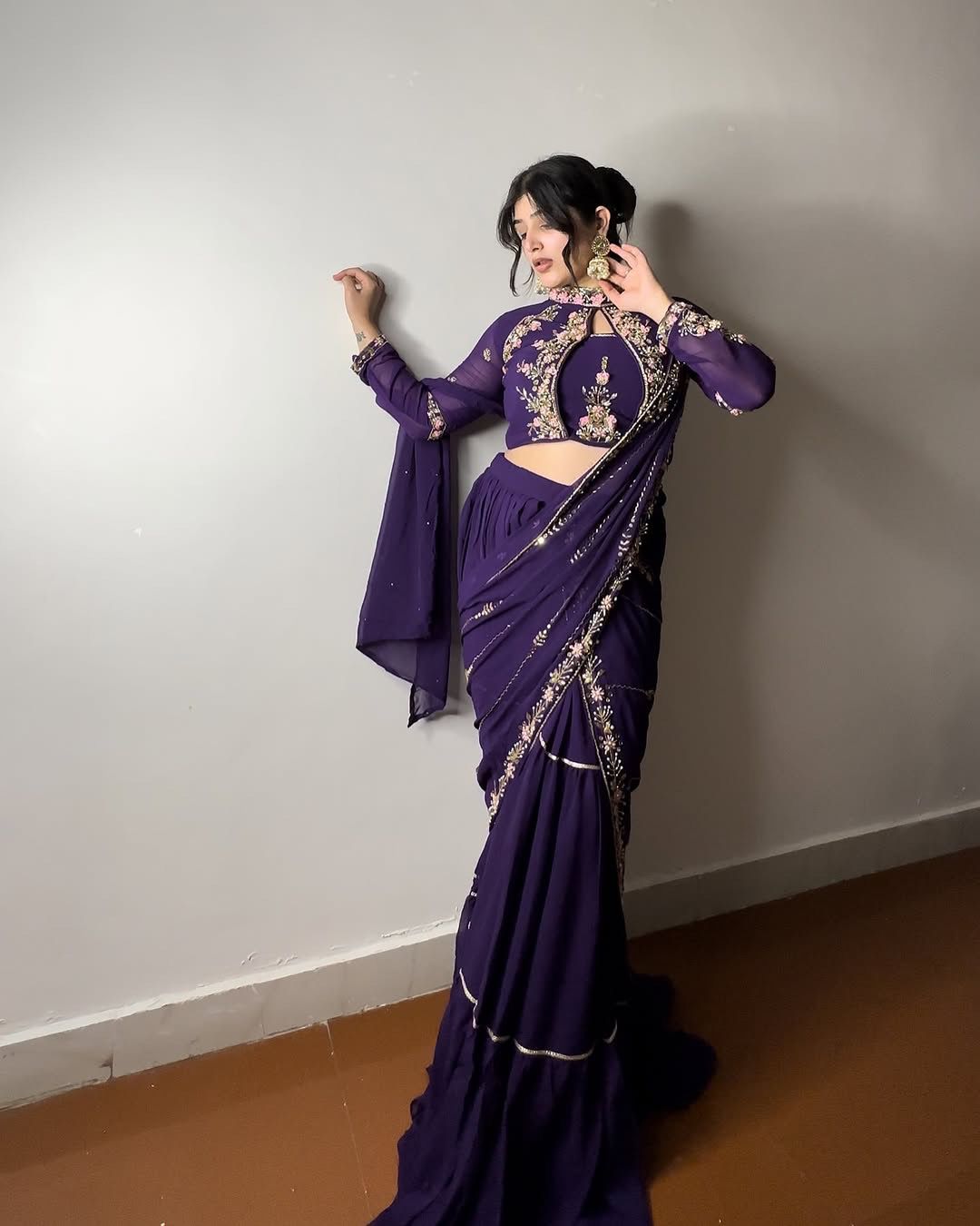 Mehr-E-Zaib Saree Ensemble