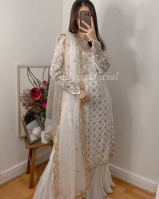 Noor-e-Nazakat Suit Set