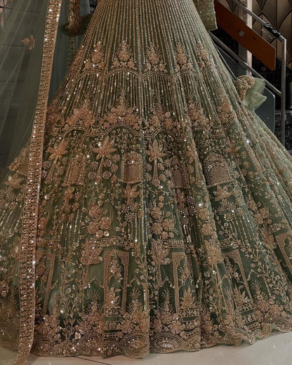 Zahira Mehrunisa Royal Lehenga