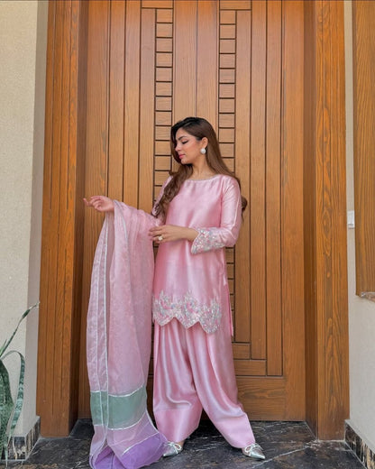 Noor-e-Gulabi Farsi Suit