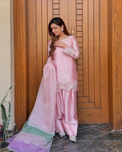 Noor-e-Gulabi Farsi Suit