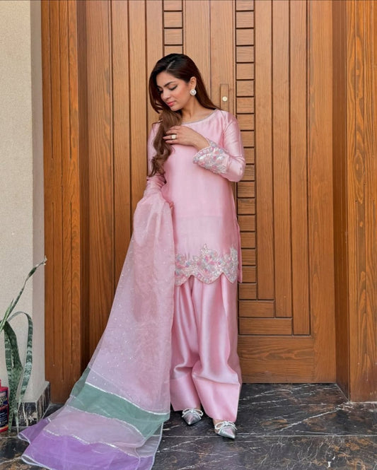 Noor-e-Gulabi Farsi Suit