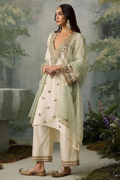 Noor-E-Afreen Kurta Set
